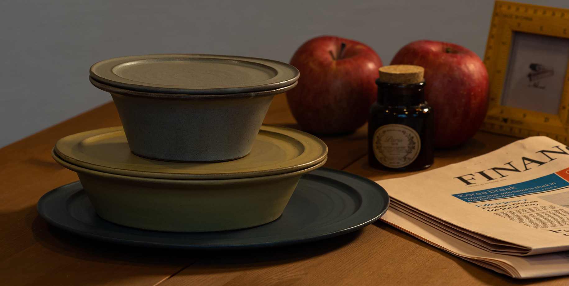 DINNERWARE